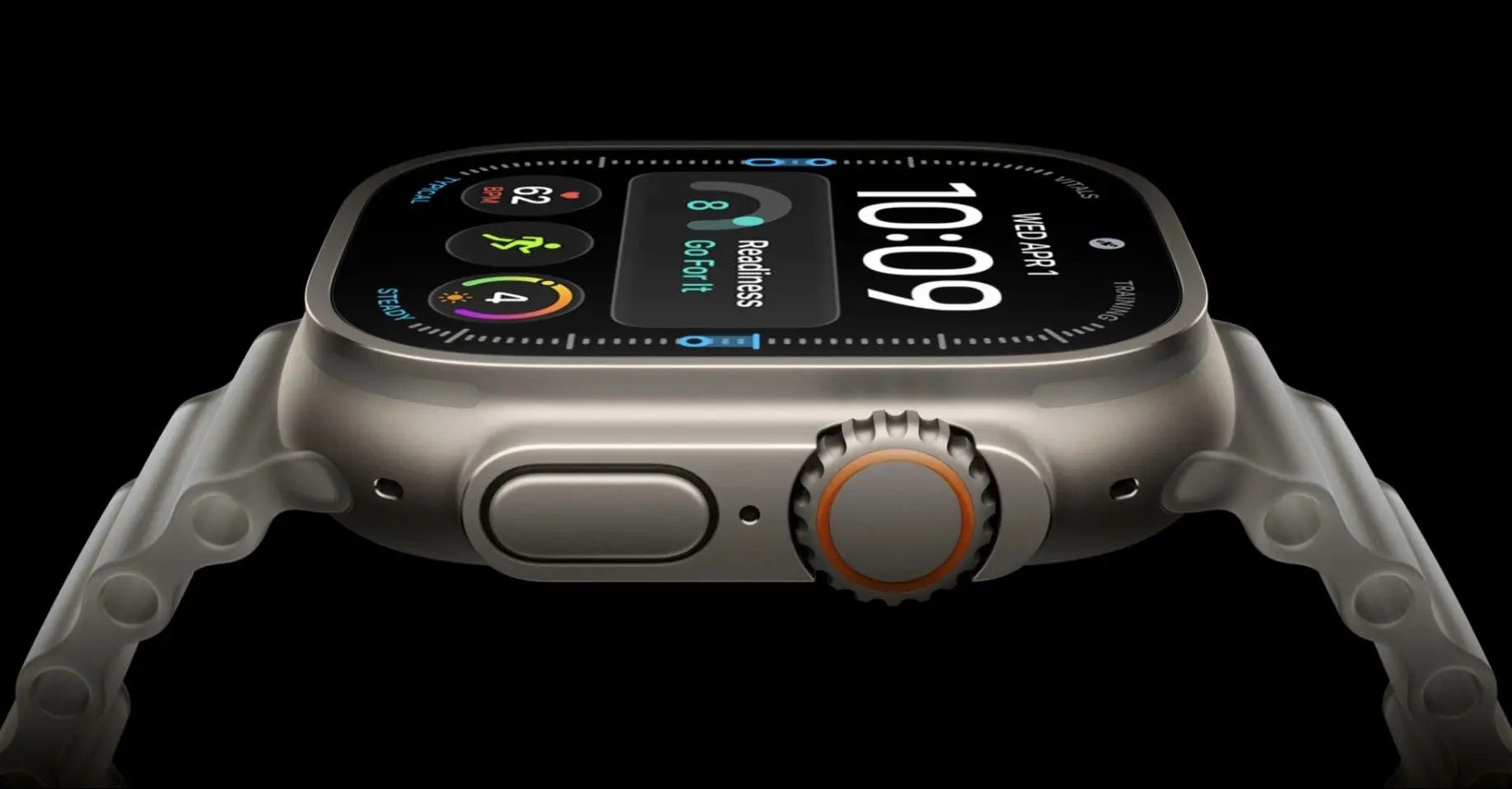 Apple Watch Ultra 4 de titanio visto de perfil, con la carátula mostrando Readiness en 8 y 62 pulsaciones por minuto